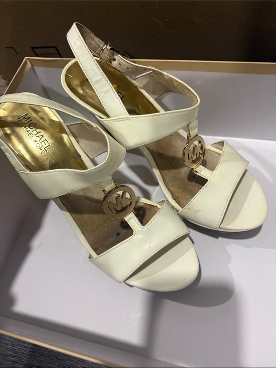 Michael Kors Shoes - Michael Kors Ivory Leather Open-Toe Slingback Heels with Gold Logo